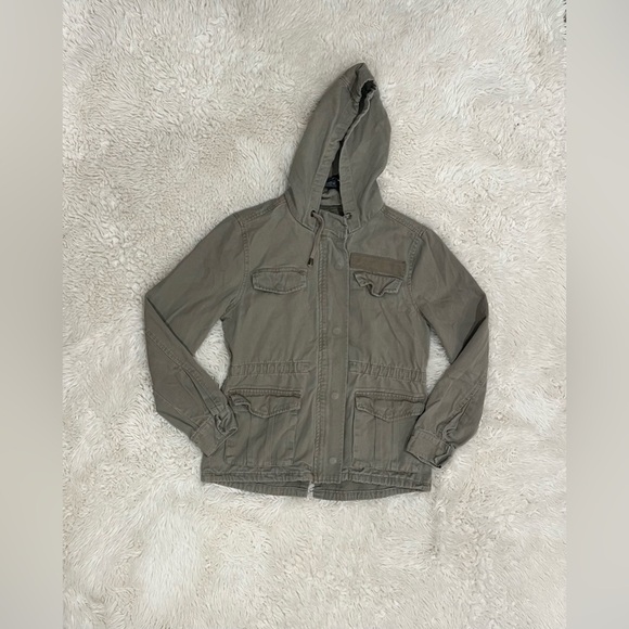 Full Tilt Jacket - Picture 1 of 3